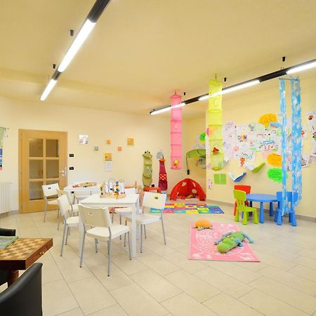 Residenza Casale Aparthotel Ponte delle Arche Kültér fotó